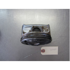 22H008 Right Piston For 13-17 GMC Acadia  3.6